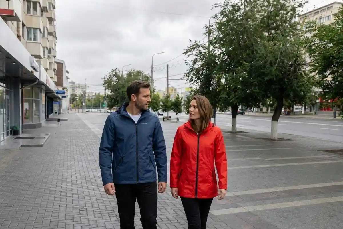 Как выбирать вещи, которые долго служат и не выходят из моды